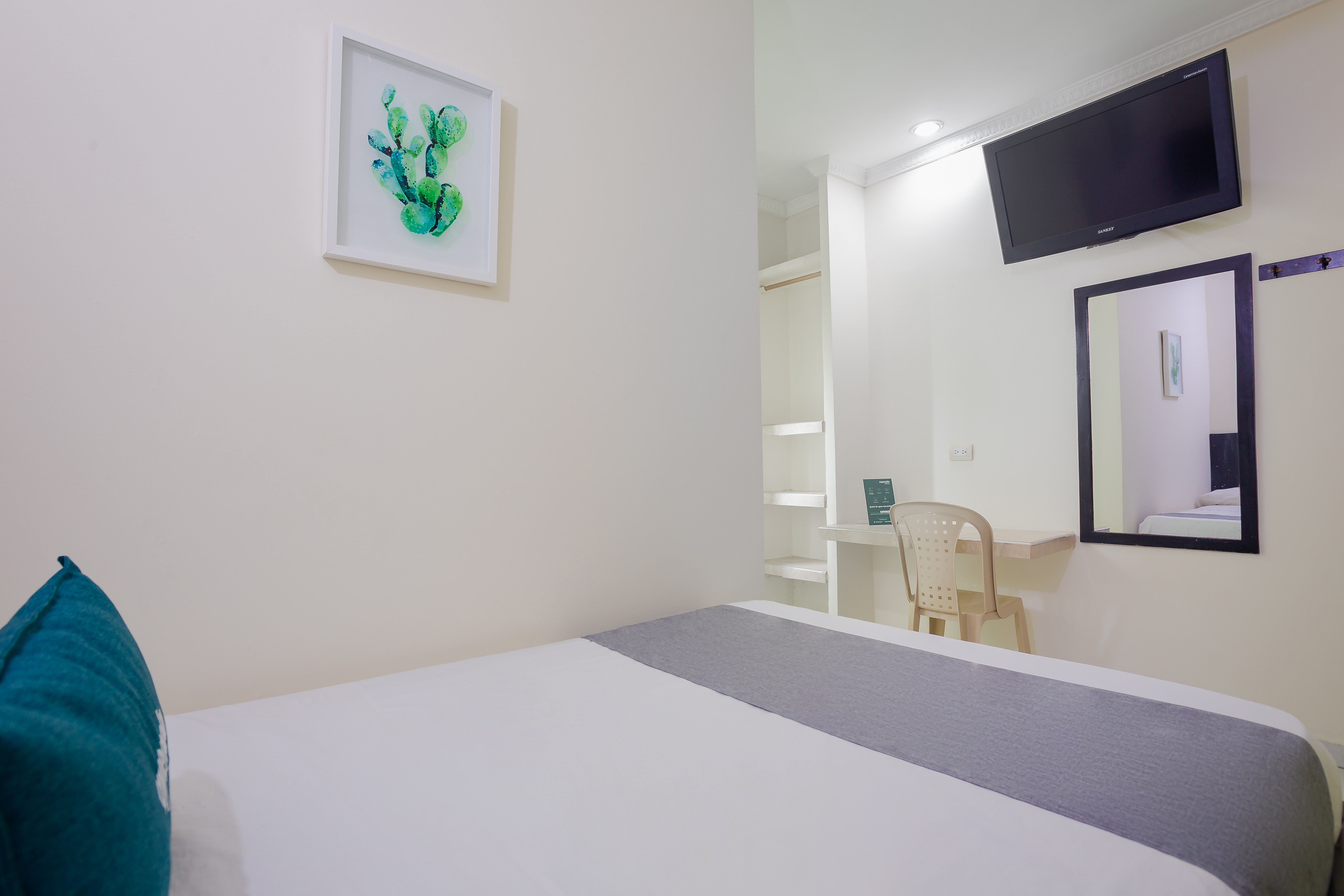 Hotel Calarca 1 16/59