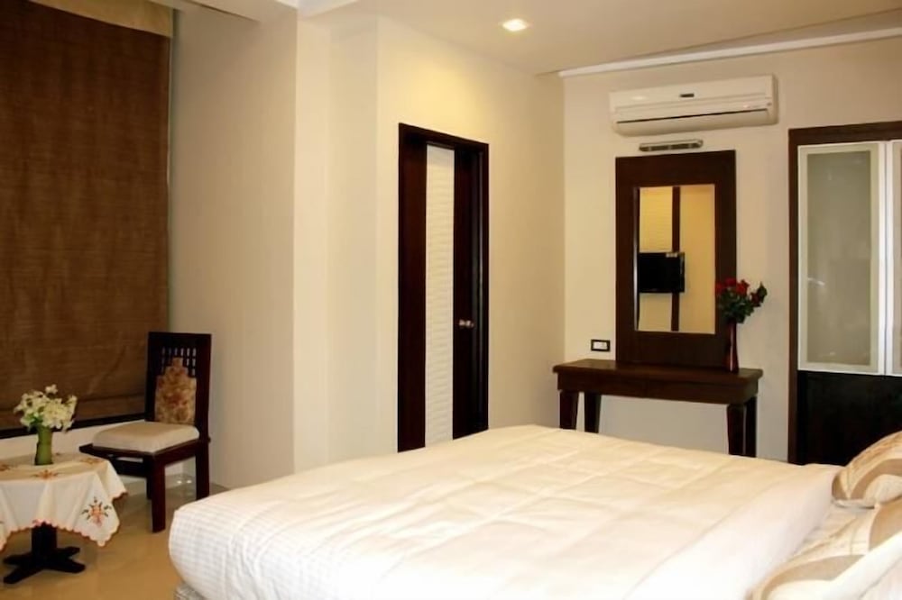 Hotel Shree Narayana 9/28