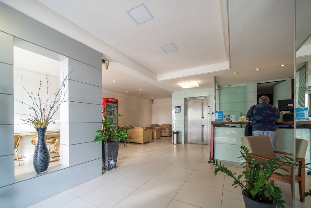 Lagoa Park Hotel 4/40