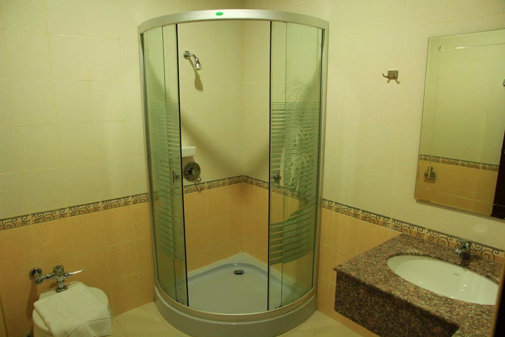 Golden Dragon Resort 42/43