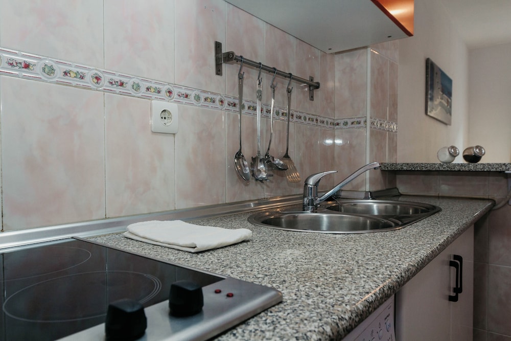 Apartamentos Marques De Guadiaro 1 47/51