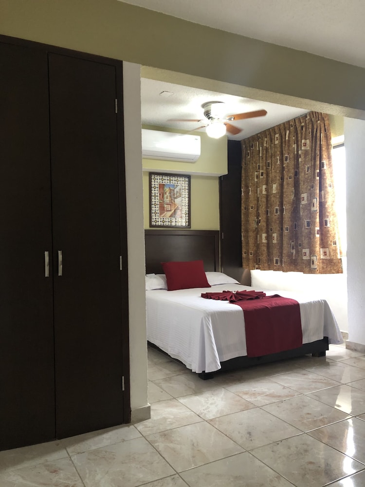 Playa Bonita Hotel 13/40