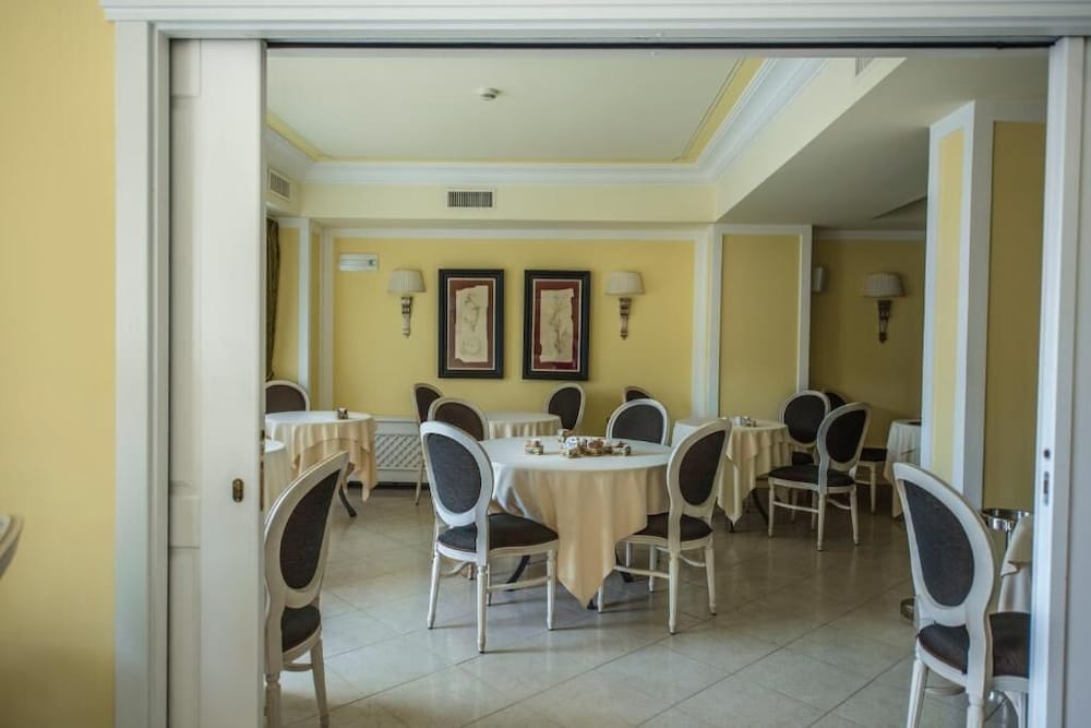 Hotel Villa Daphne 45/53
