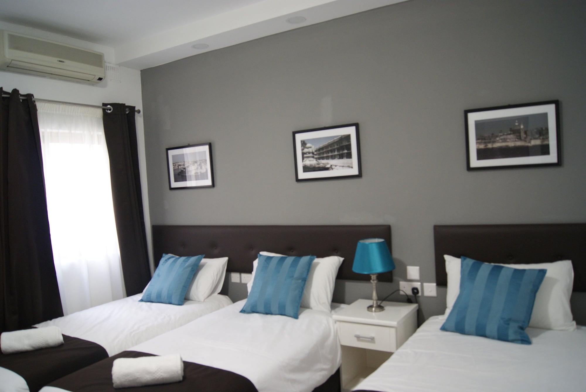 STANDARD, TRIPLE, 3 BEDS, ACCESSIBLE