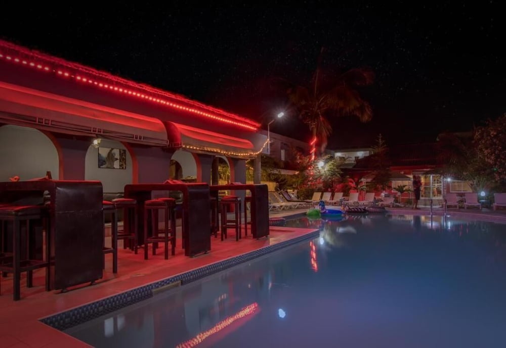 Seaview Garden Hotel 13/47