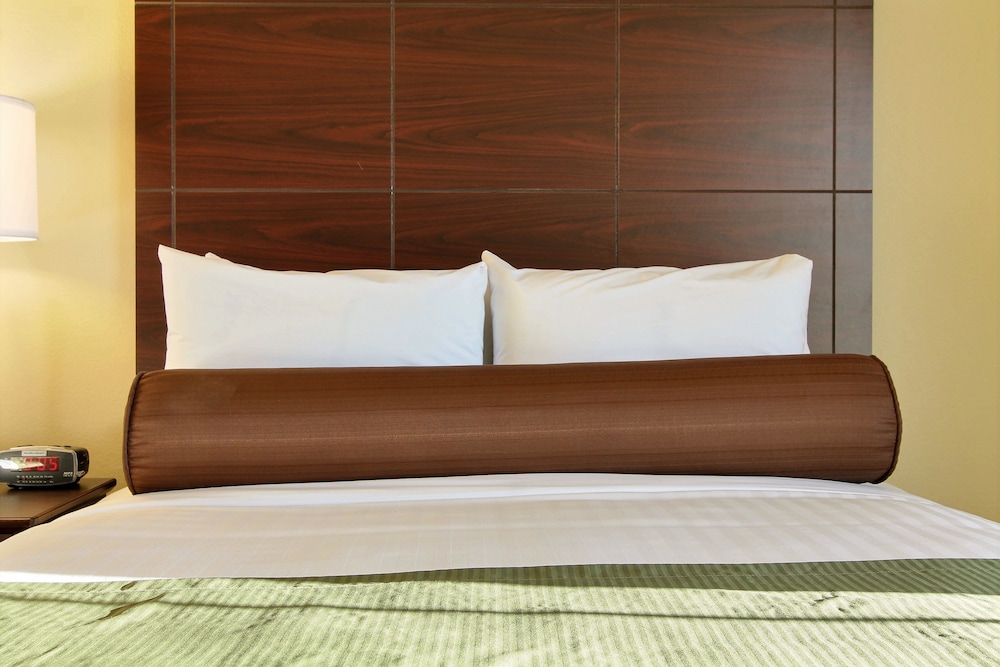 Cobblestone Hotel & Suites - Beulah 10/62