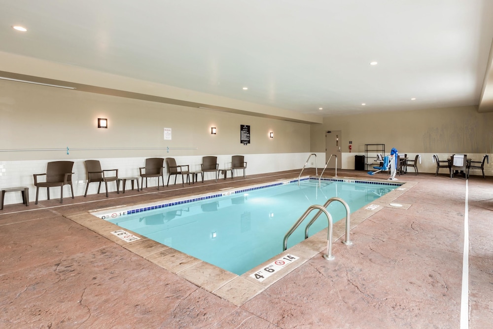 Sleep Inn & Suites West Des Moines near Jordan Creek 5/39