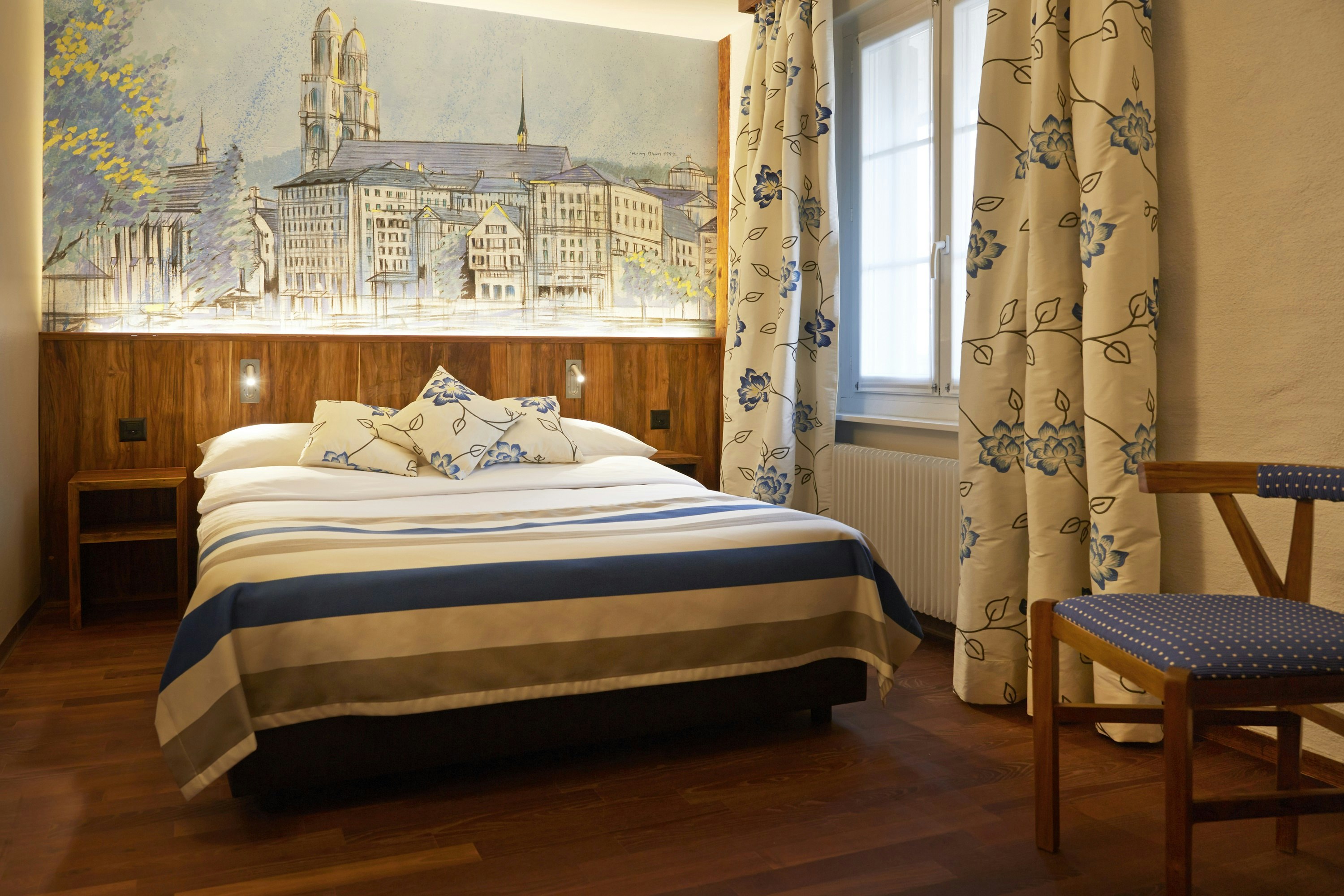 Hotel Adler Zurich 7/28
