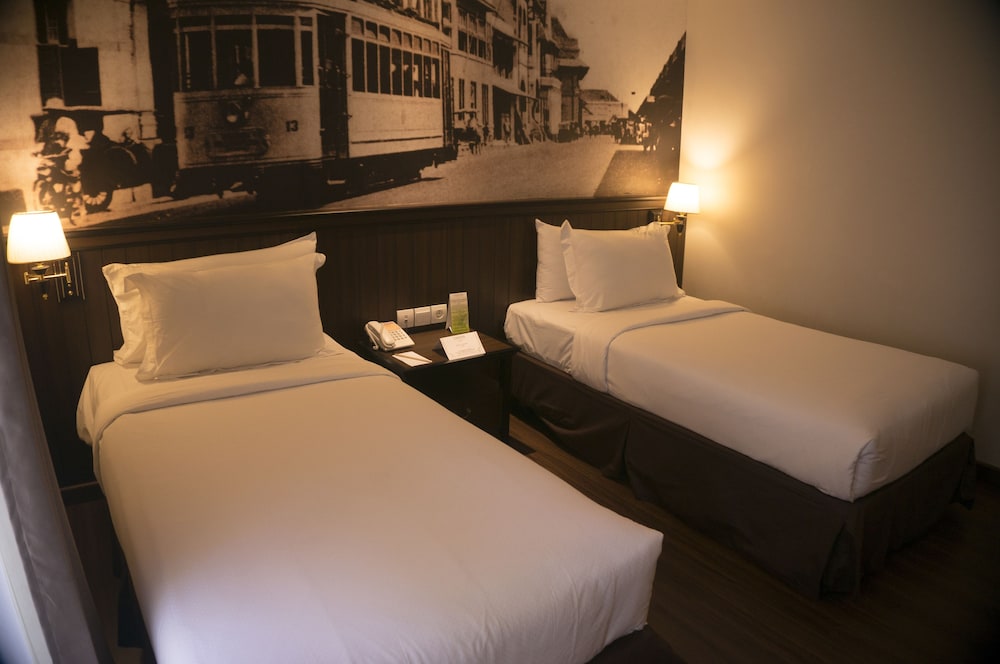 Varna Culture Hotel Soerabaia 10/49