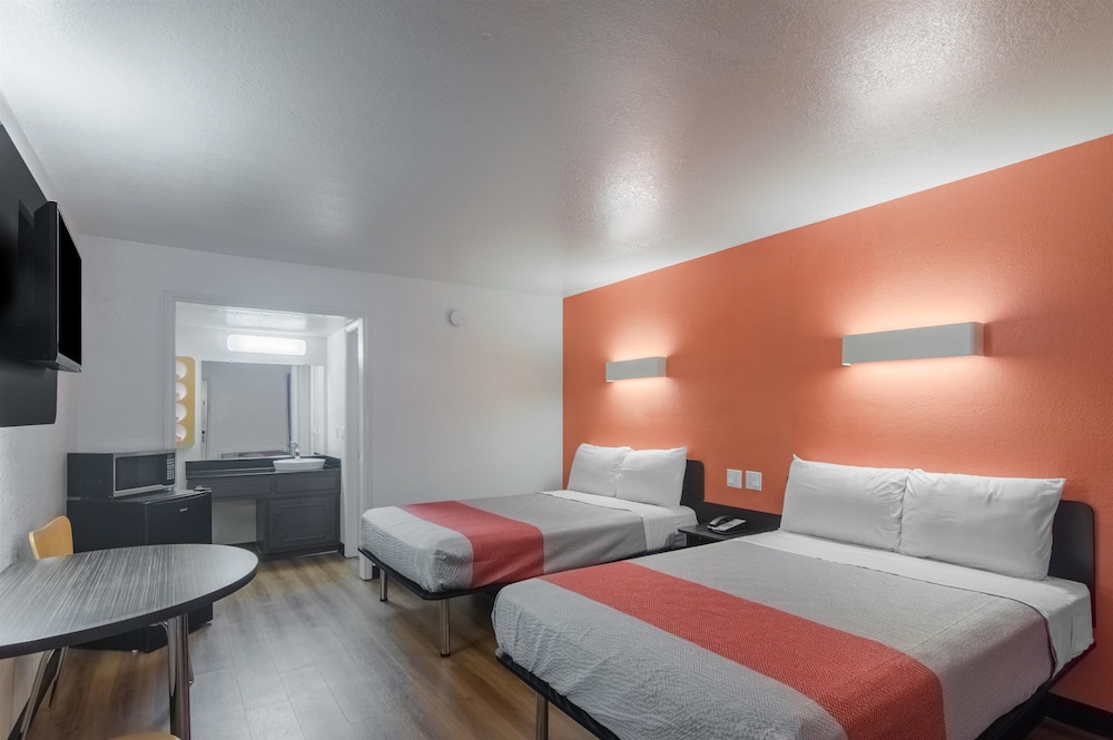 Motel6 Paris, TX 14/51