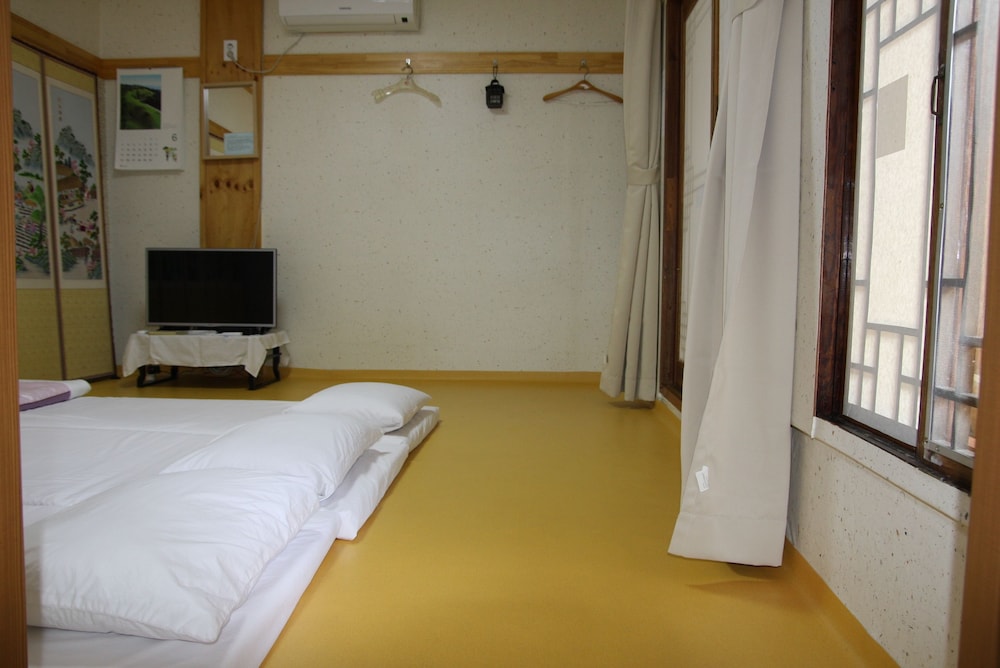 Dajayon Guest House 17/70