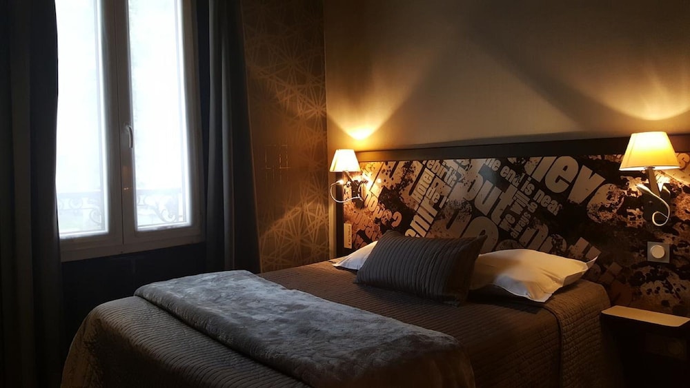 CAFE HOTEL DE L'AVENIR 12/25