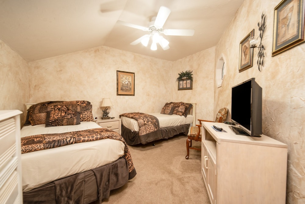 Pointe Royale Condominium Resort & Golf Course 36/81