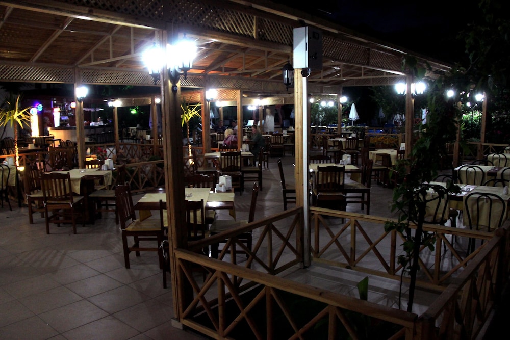 Idyros Hotel 30/50