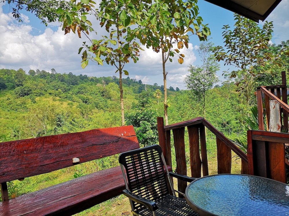Klong Sai Hills Resort 11/16
