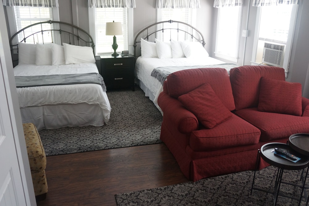 The Frogtown Inn 22/30