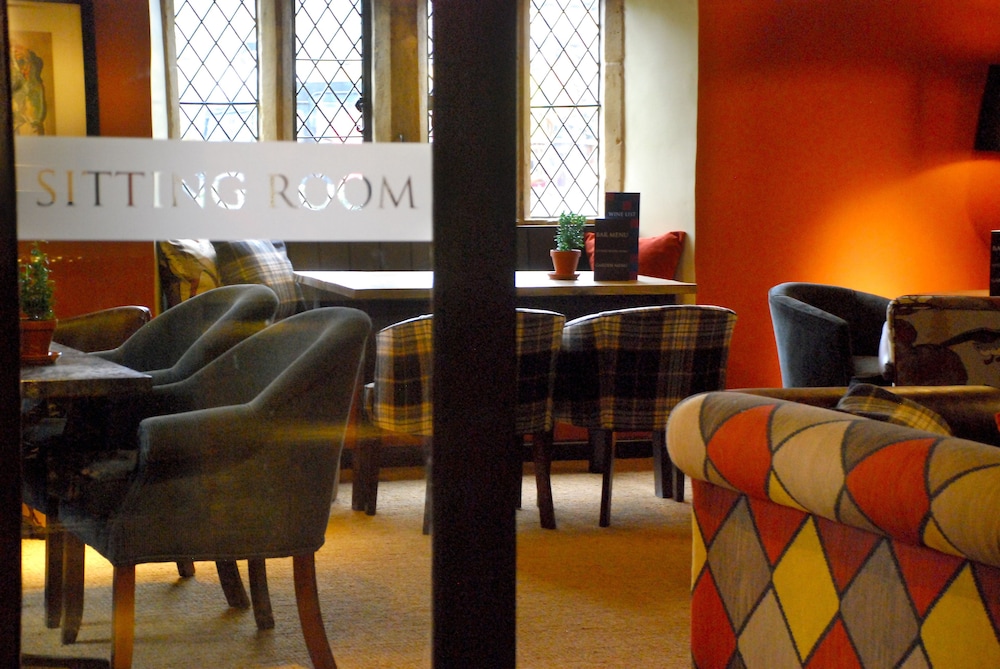 The Broadway Hotel 28/37