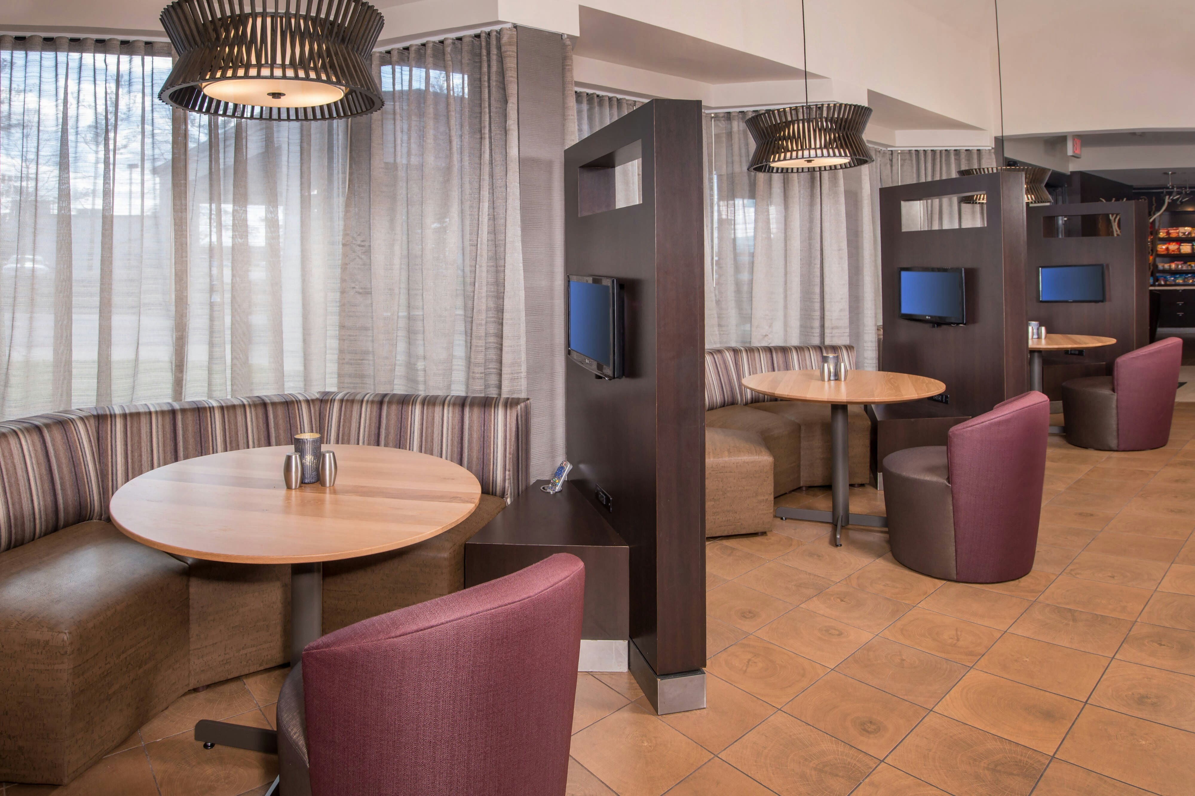 Courtyard By Marriott Washington Dulles Airport Chantilly 12/19