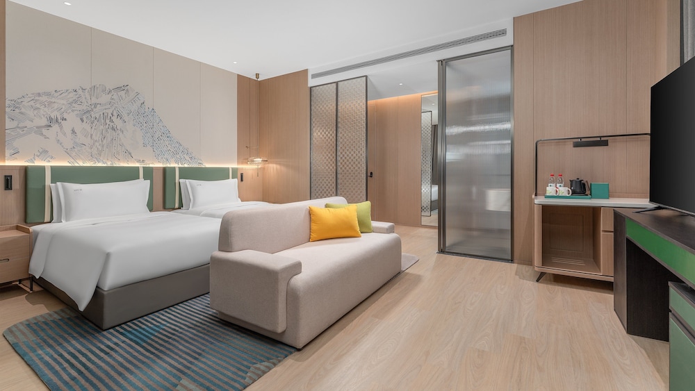 Holiday Inn LIAOYUAN CITY CENTER 16/50