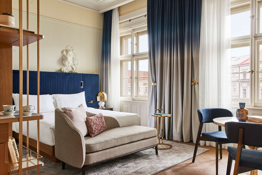 Andaz Prague 12/50