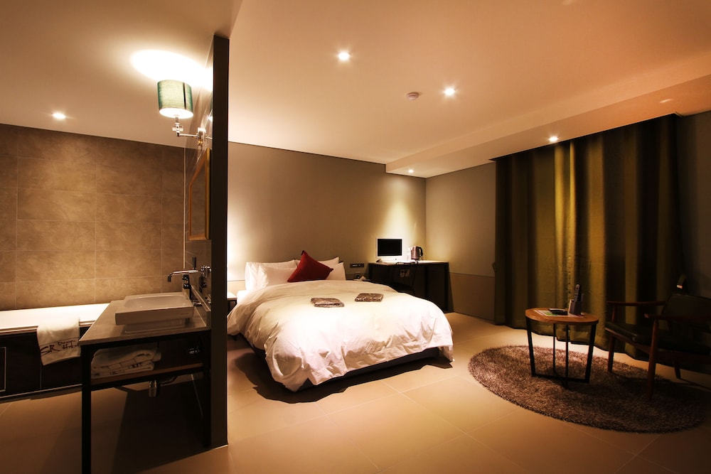 SR Design Hotel 37/60