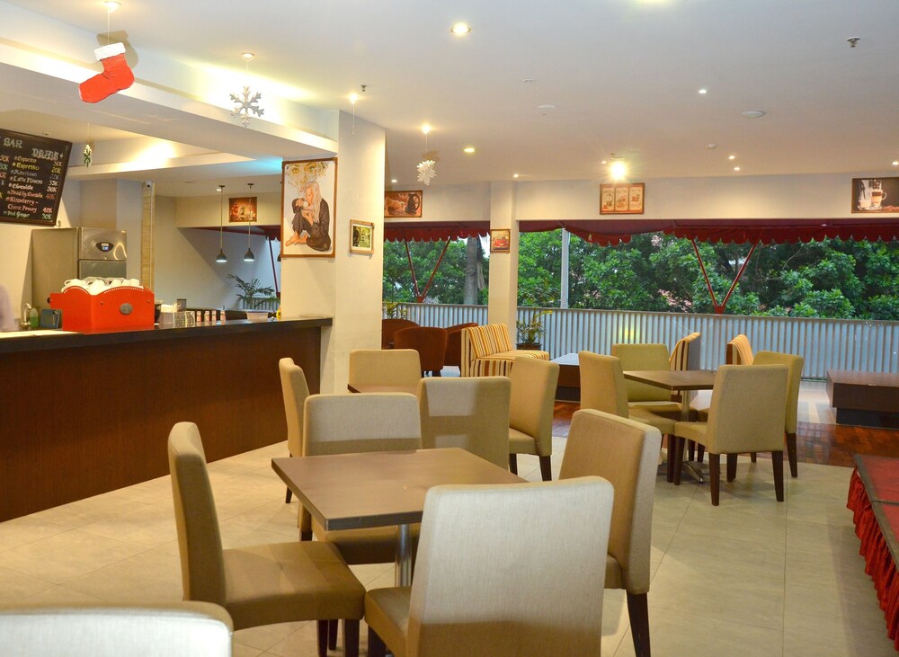 Grand Cakra Hotel 37/52