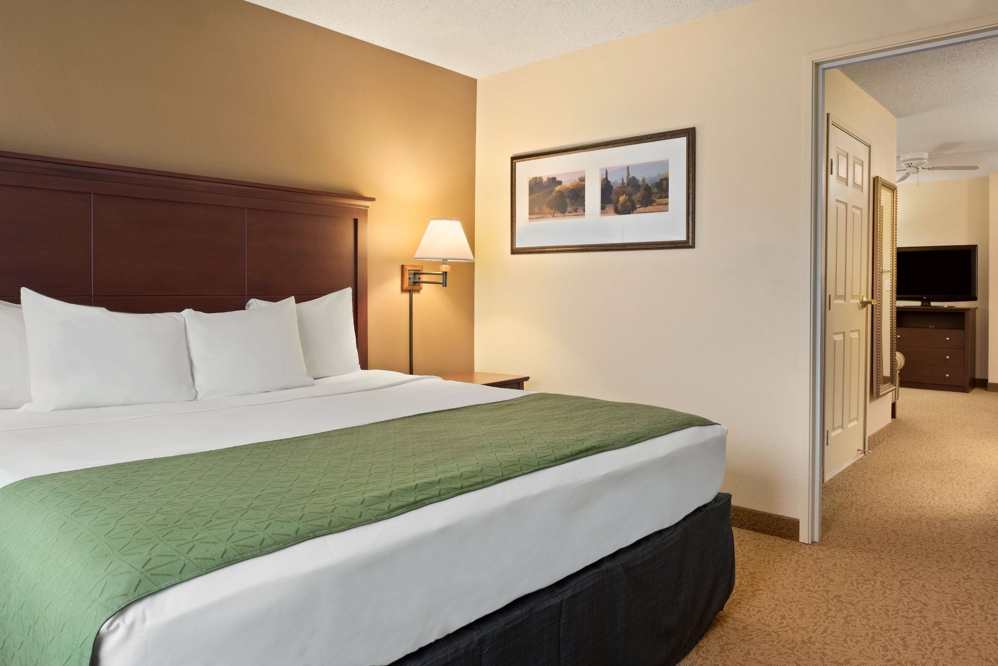 1 Bedroom, Suite, King Bed, Accessible