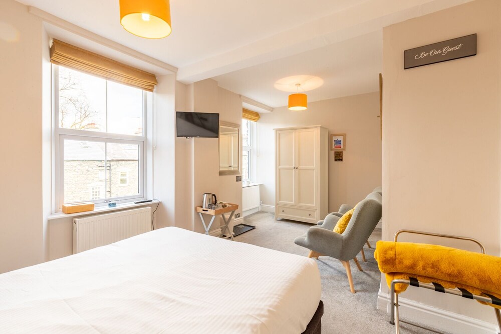 Number 80 Bed Then Breakfast 28/65