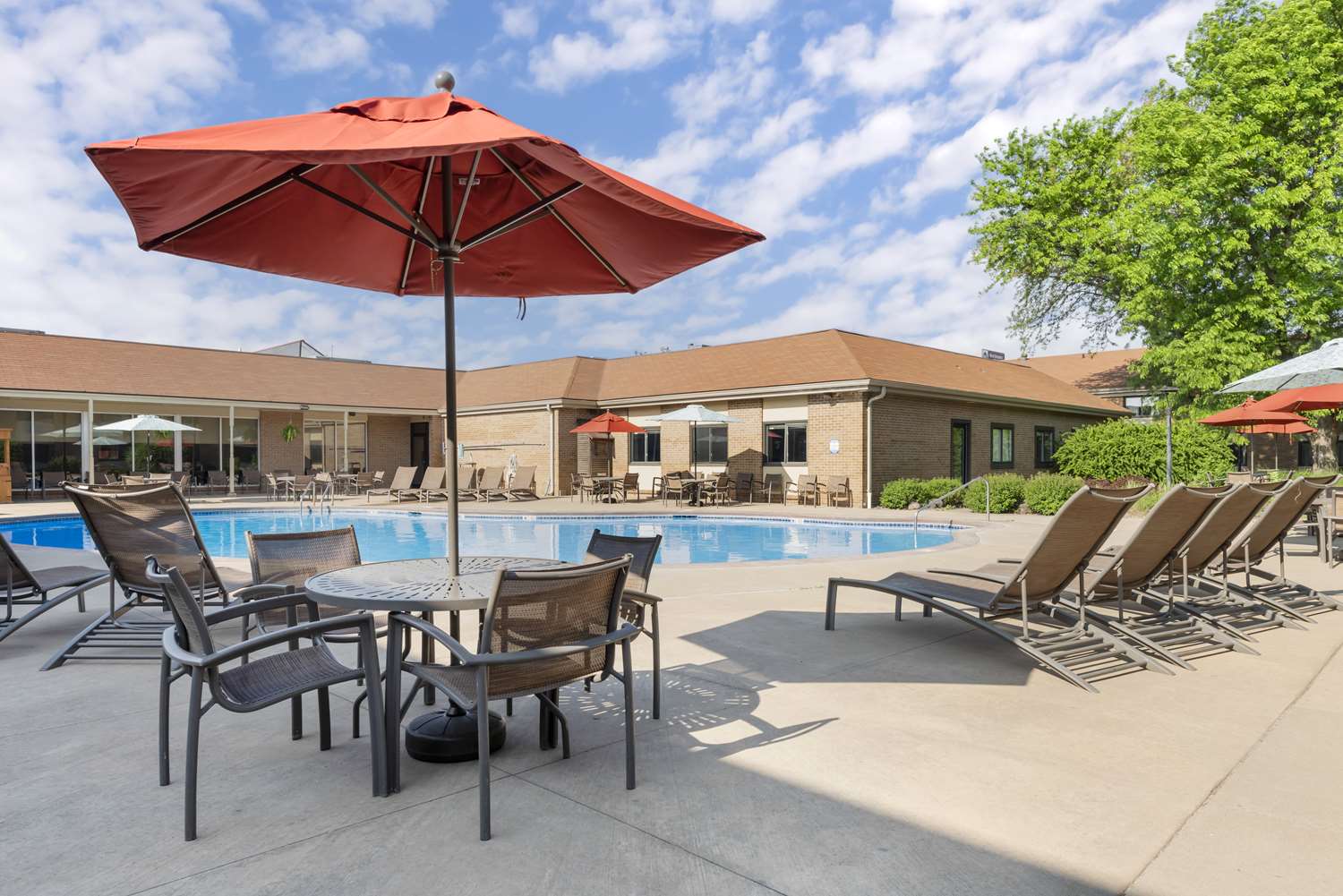 Best Western Plus Ramkota Hotel 17/21