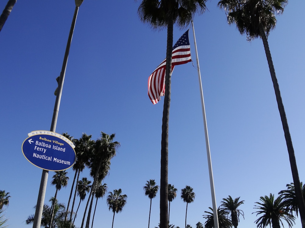 Balboa Inn 65/73