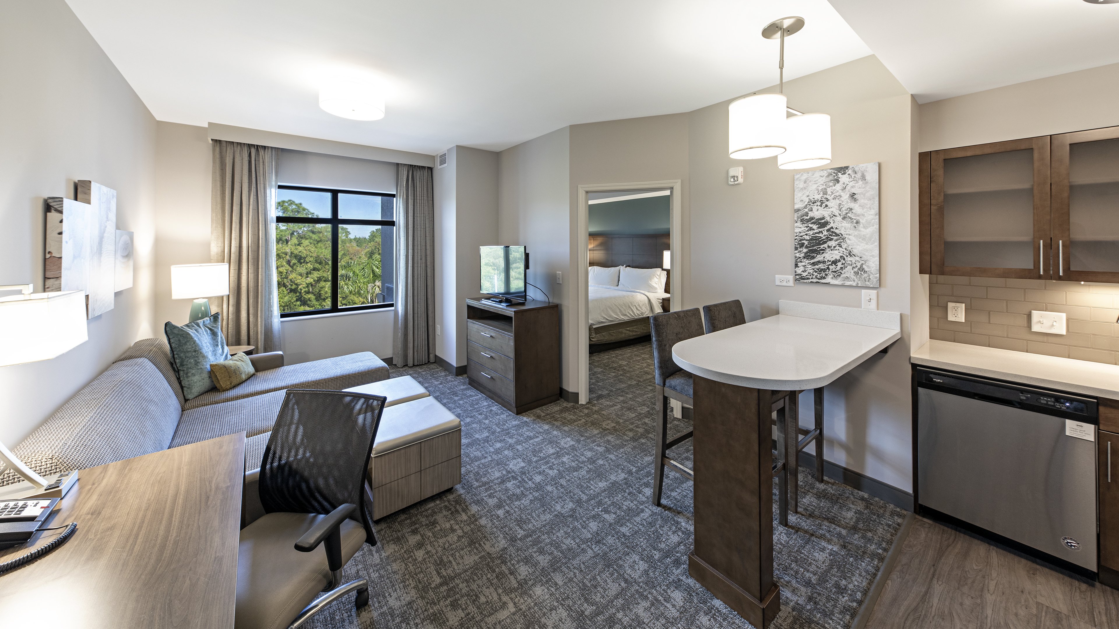 Staybridge Suites Naples Marco Island 73/75