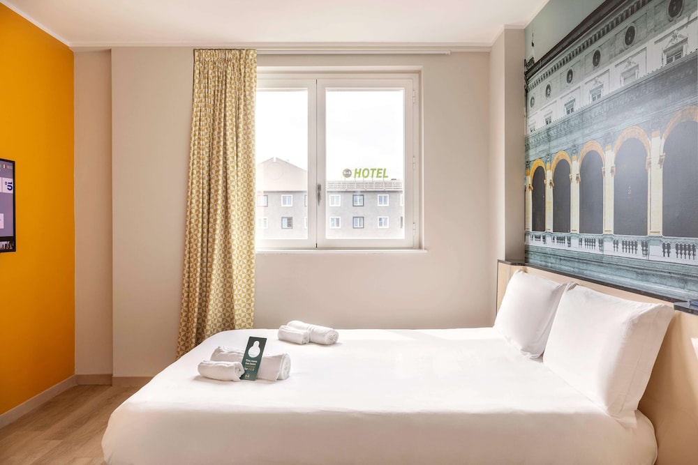 SUPERIOR, TWIN BEDS