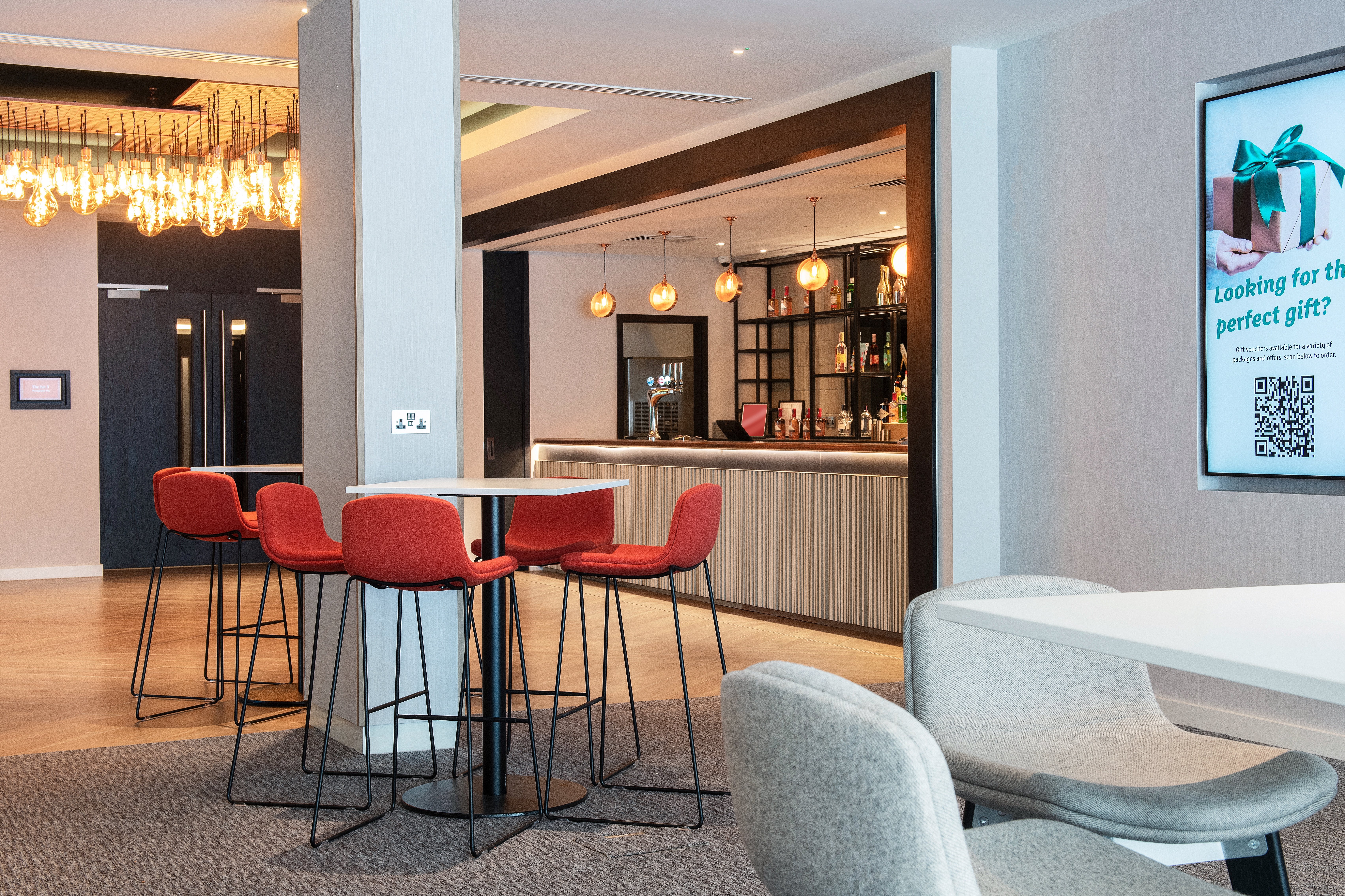 Holiday Inn London Shepperton 36/43