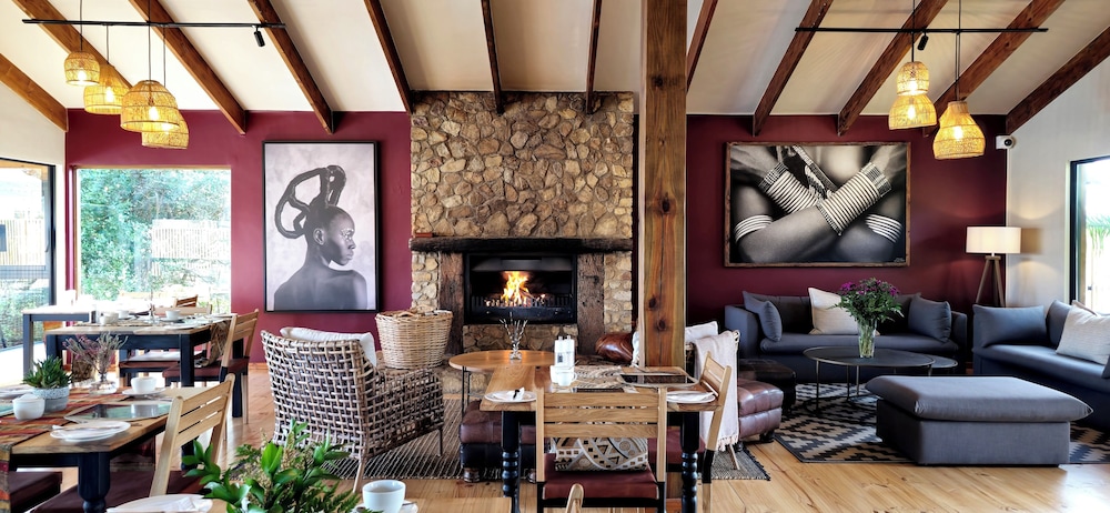 Elephant Hide of Knysna Guest Lodge 22/37