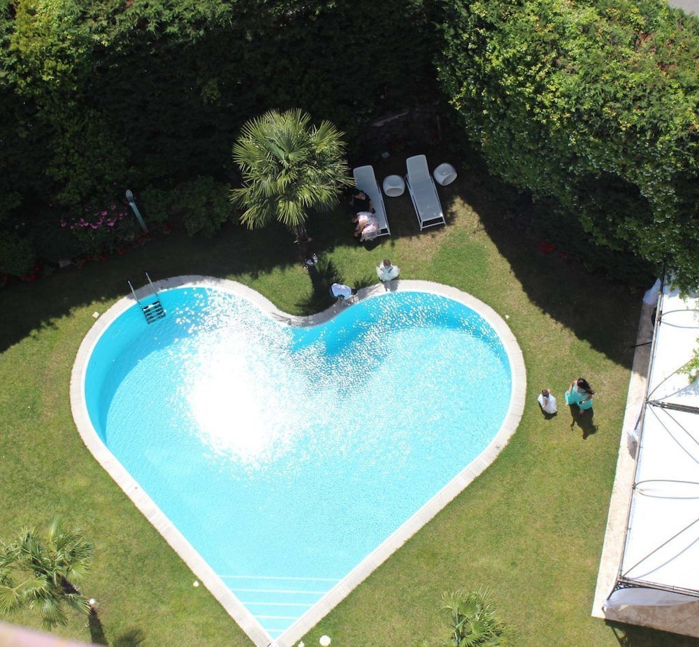HOTEL DE LA VILLE AVELLINO 25/50