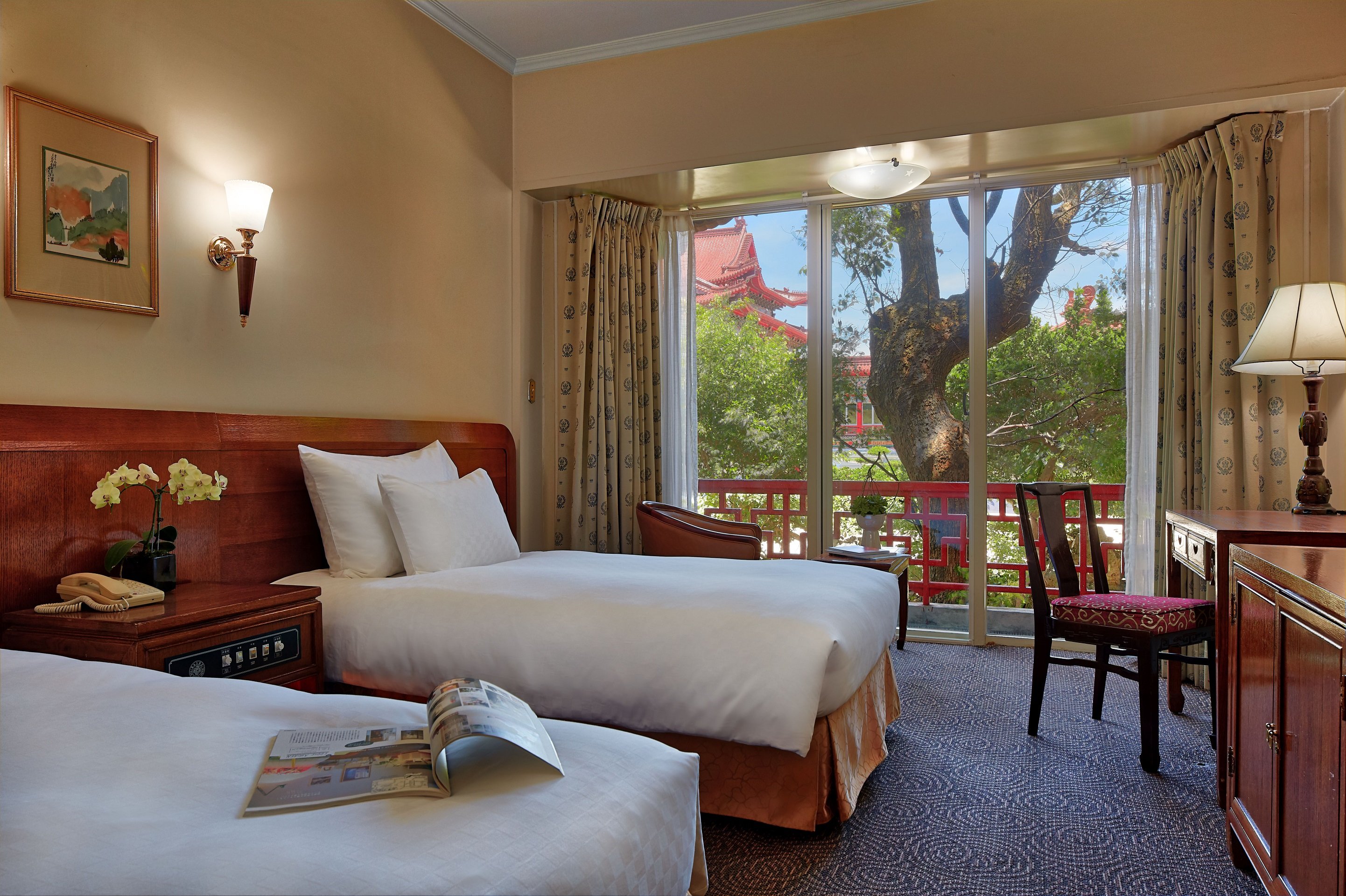 The Grand Hotel 11/37