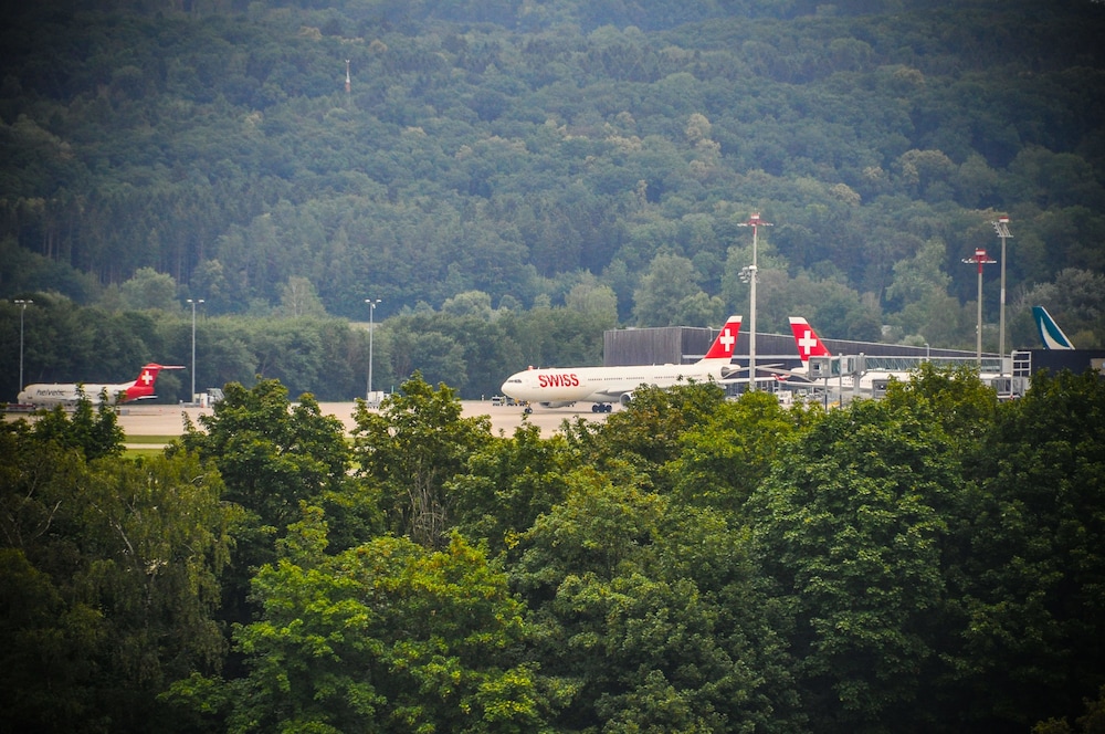 Jet Hotel Zurich Airport 41/45