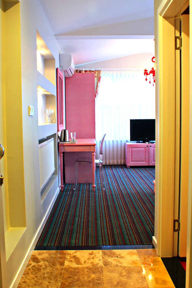 Santa Lucia Hotel 4/50