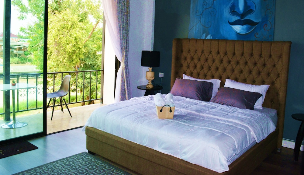 Home Ayutthaya 14/50