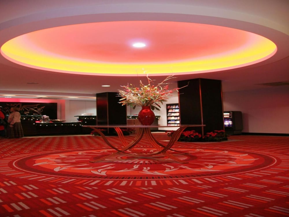 The Dragon Hotel 3/36