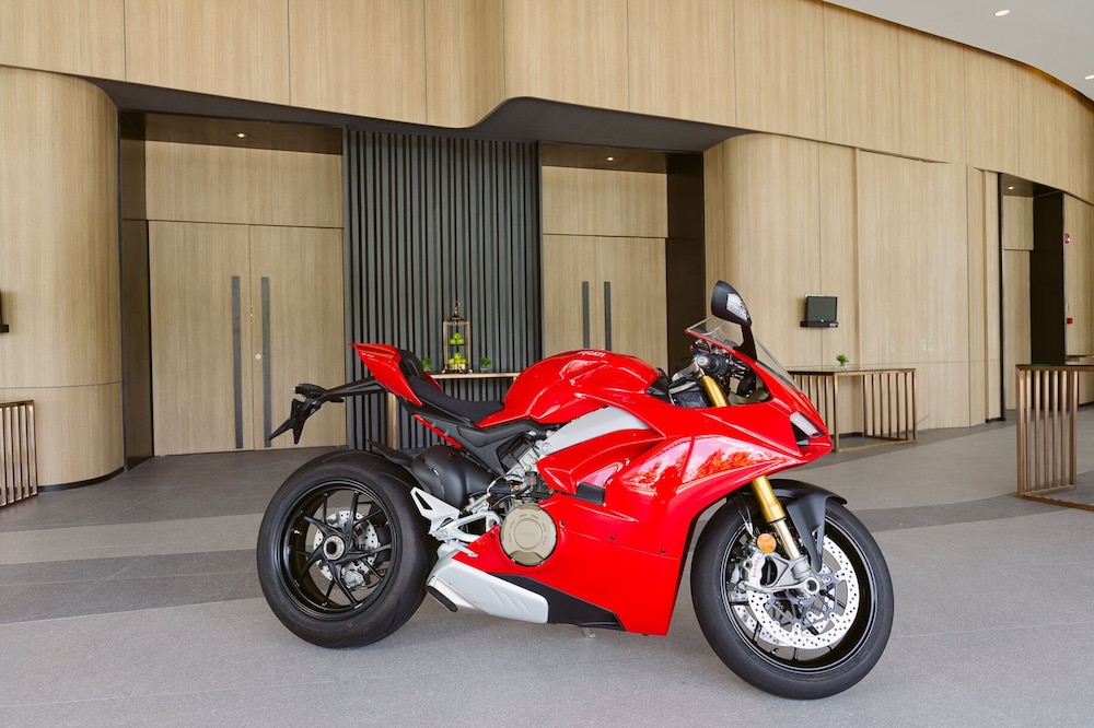 MODENA BY FRASER BURIRAM 30/55