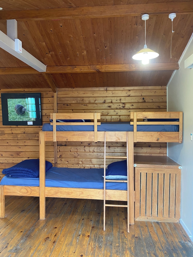 Bay of Islands Lodge 6/45
