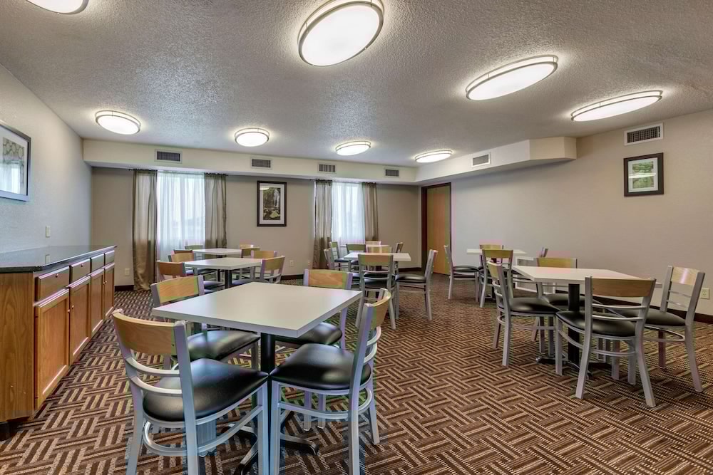 Quality Inn 29/36