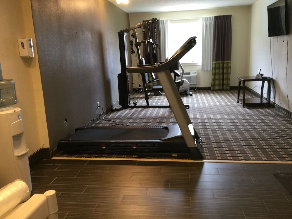 Americas Best Value Inn Suites Phenix City 16/21