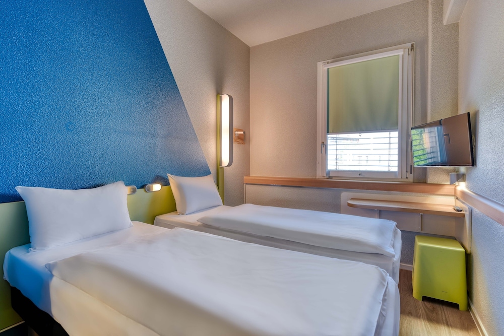 غرفة قياسية بسريرين منفصلين، Ibis Budget Luzern City 2/10