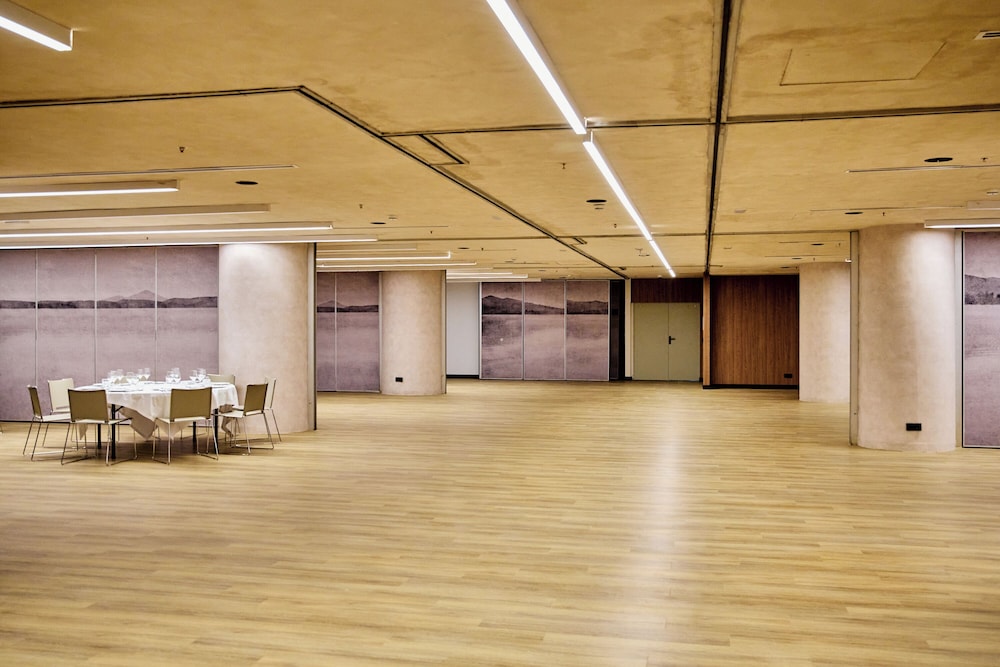Novotel Valencia Lavant 8/65