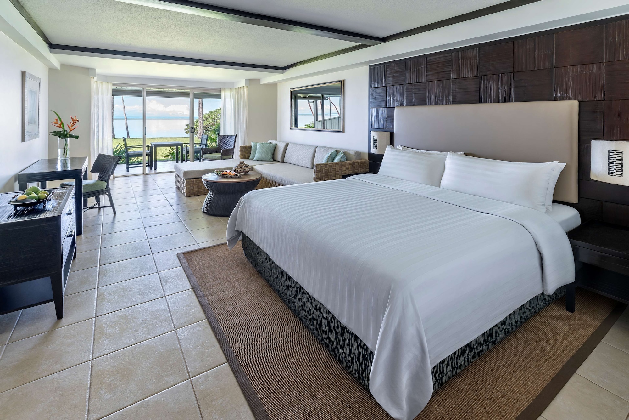Grand, Ocean, Deluxe, King Bed