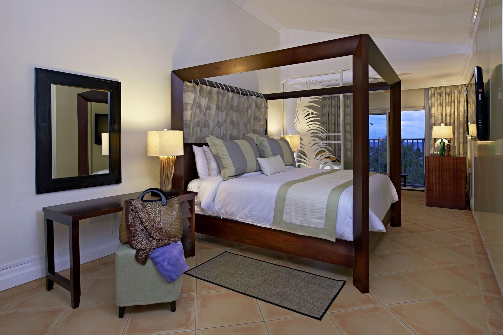 Concierge, Harmony, Junior Suite, King Bed, Ocean View, Adult Only