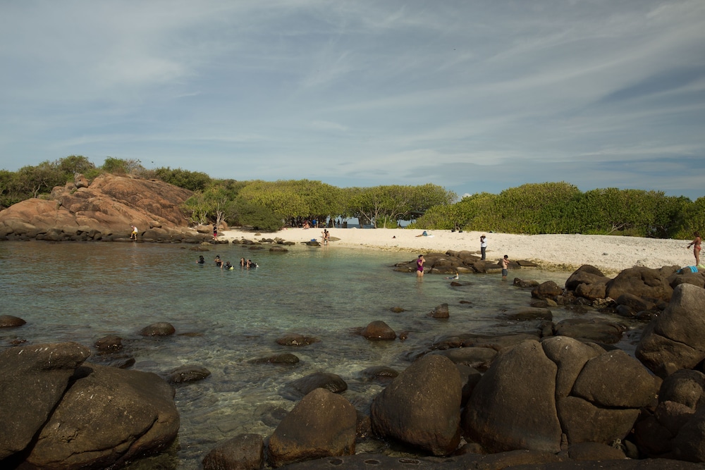 Nilaveli Beach Hotel 40/50