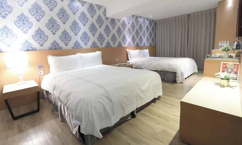 Talmud Hotel Yi Zhong Branch 23/50